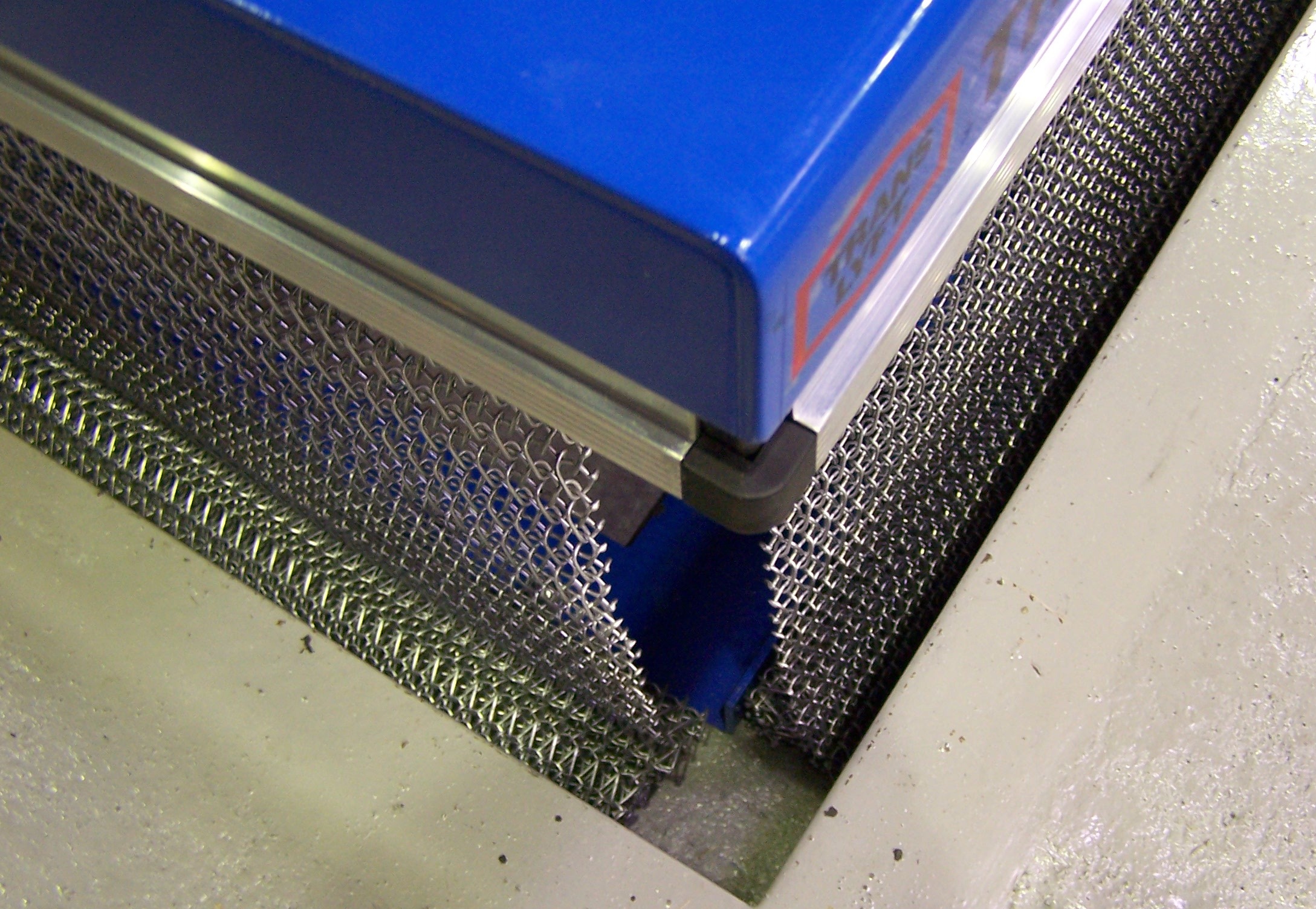 35J. TL1000F chain mesh